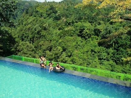 photo Kolam Renang Desa Tamblang