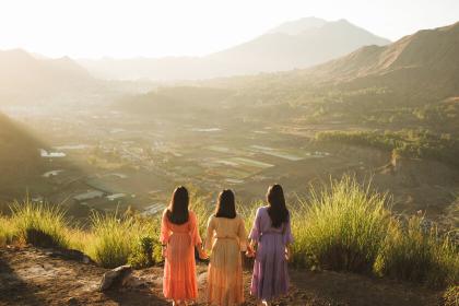 photo View Sunrise Terbaik di Pulau Bali Ada di Sini : Pinggan Sunrise View