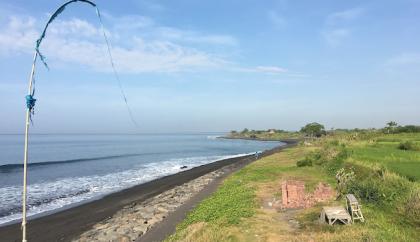 photo Pantai Batu Tumpeng